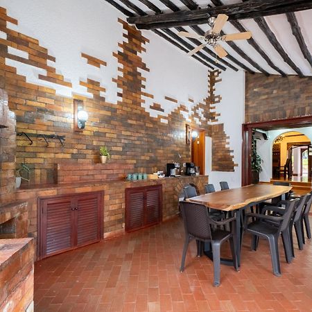 Hotel Chalet El Castillo By Majuva ลาเตไบดา ภายนอก รูปภาพ
