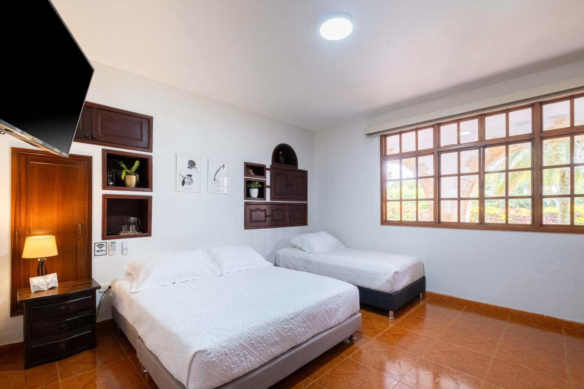 Hotel Chalet El Castillo By Majuva ลาเตไบดา ภายนอก รูปภาพ