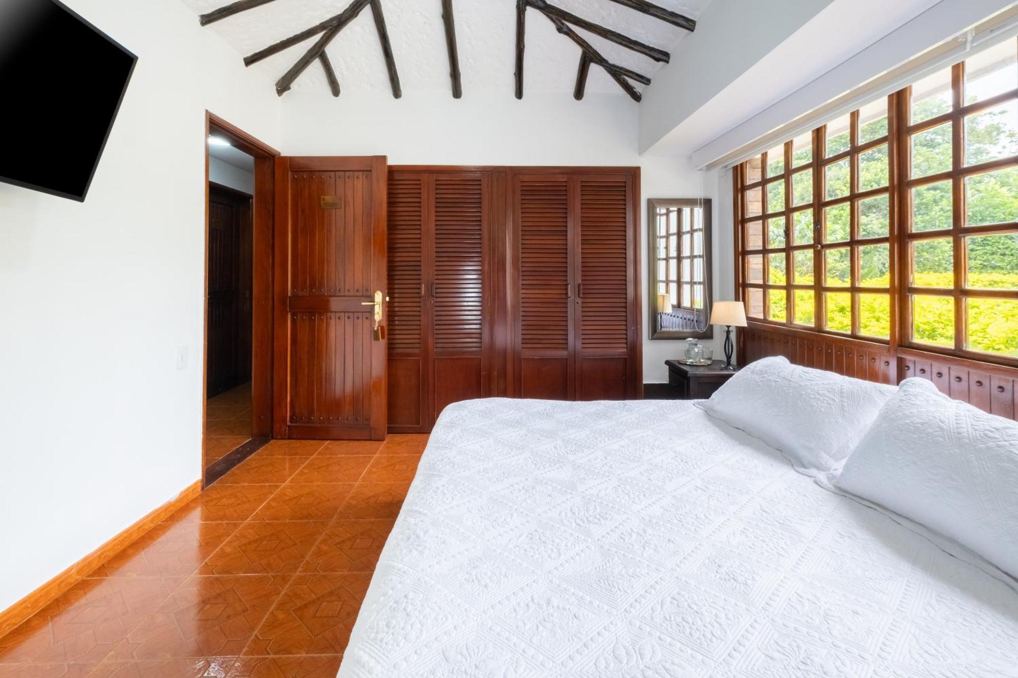 Hotel Chalet El Castillo By Majuva ลาเตไบดา ภายนอก รูปภาพ