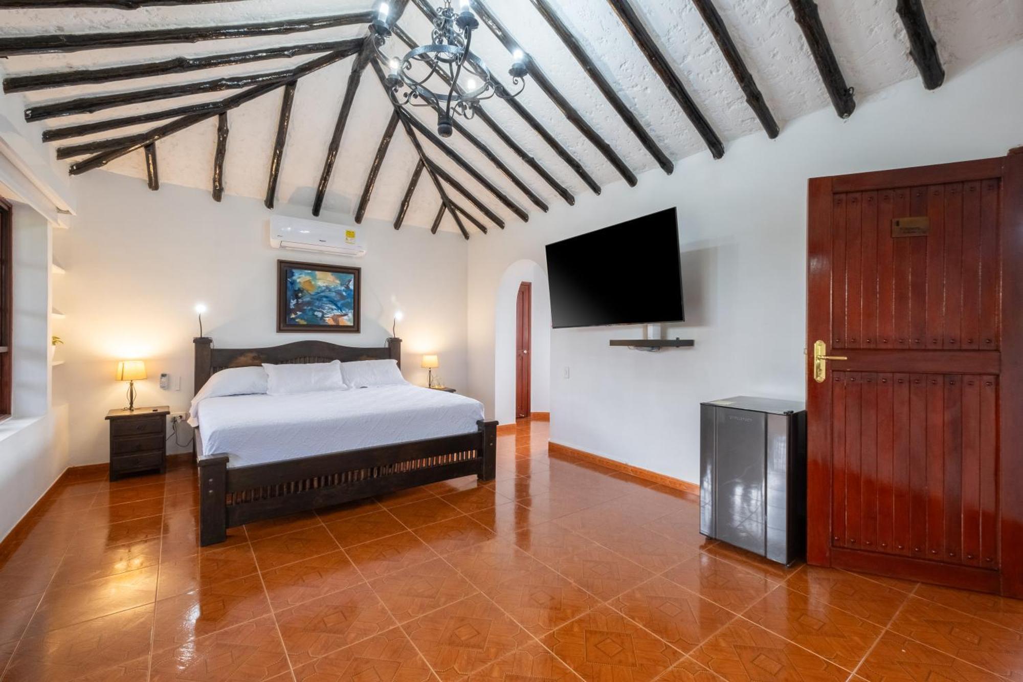 Hotel Chalet El Castillo By Majuva ลาเตไบดา ภายนอก รูปภาพ