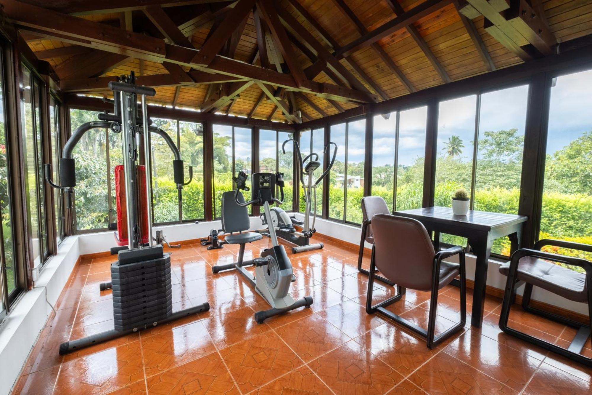 Hotel Chalet El Castillo By Majuva ลาเตไบดา ภายนอก รูปภาพ