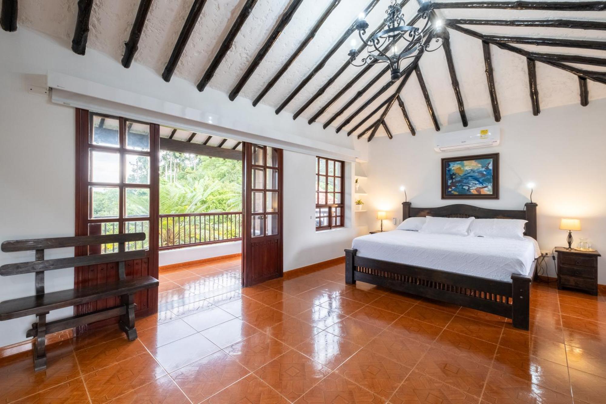 Hotel Chalet El Castillo By Majuva ลาเตไบดา ภายนอก รูปภาพ