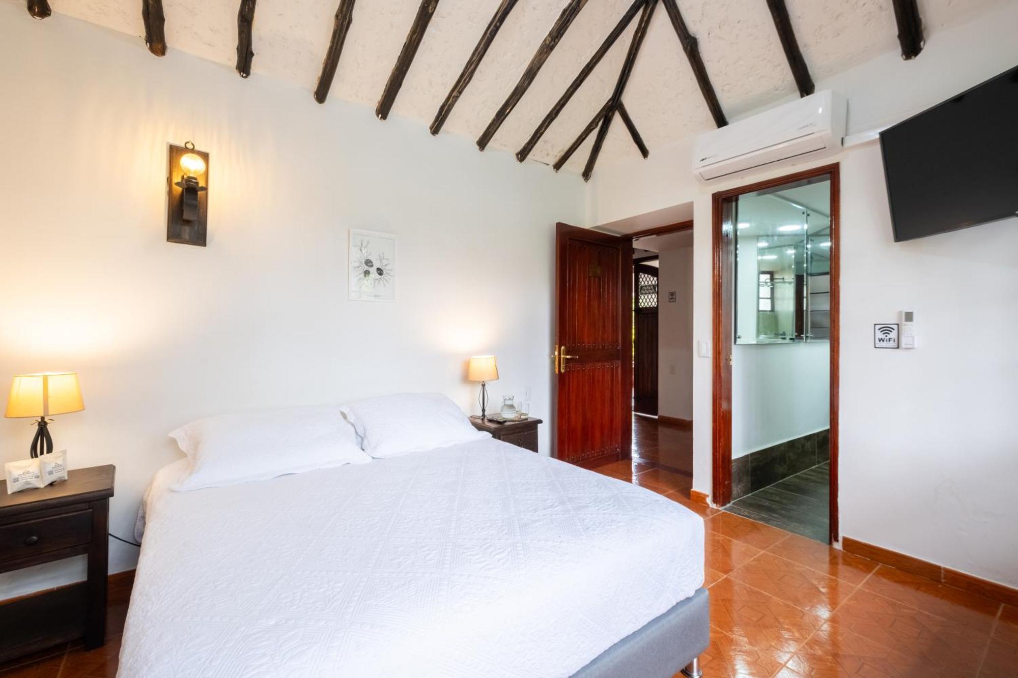 Hotel Chalet El Castillo By Majuva ลาเตไบดา ภายนอก รูปภาพ
